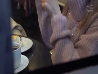 IPX-114 パパ活！ スケベな変態中年おじさんと密会性交を交わす美少女の実態 おじさん（パパ）が撮影したハメ撮り・盗撮映像をAV発売！}