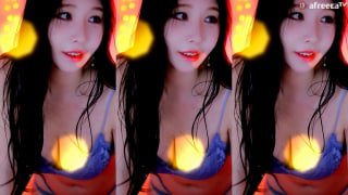 莉娅221128 (4)}