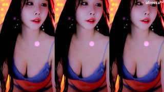 莉娅221128 (2)}