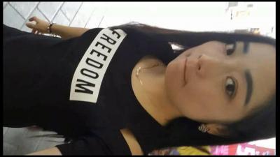 漂亮长发气质美女第一次和男友酒店开房,腼腆害羞,想要又不好意思说.}