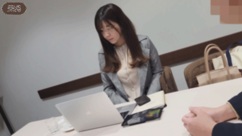 FC2-4407539 【個人】 元公務員の美乳美人。仕事先まで乗り込み口内射精。自宅まで取り立て美乳を弄び嫌が}