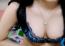 白皙大耳环美乳妹子道具自慰_脱光光振动棒抽插颜值不错毛毛较多_很是诱惑不要错过.}