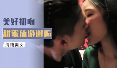 异国他乡与人妖小月陷入爱情，怎样啪啪啪？.}