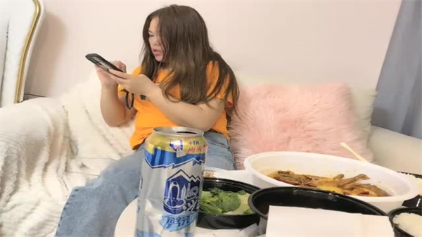 约炮达人出征良家肥臀少妇吃饱喝足激情开操}